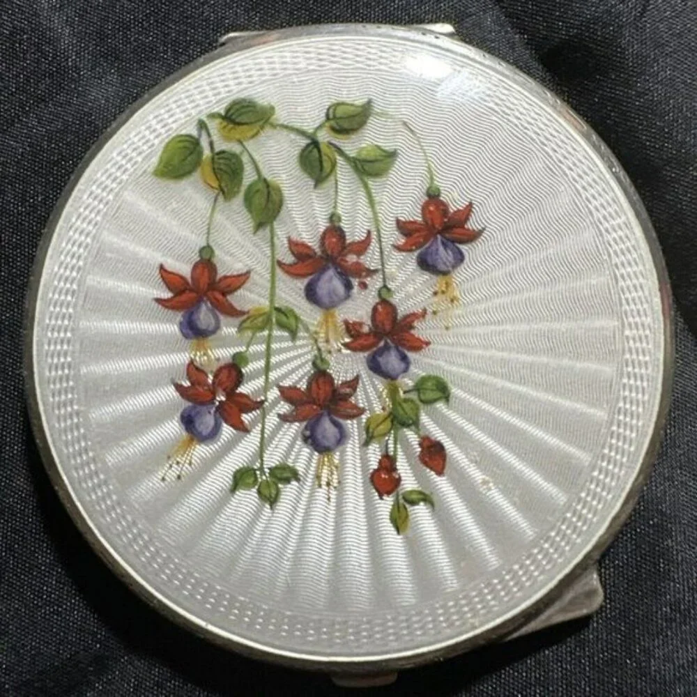 Rare Vintage Turner & Simpson Sterling Silver Guilloche Enamel Makeup Compact